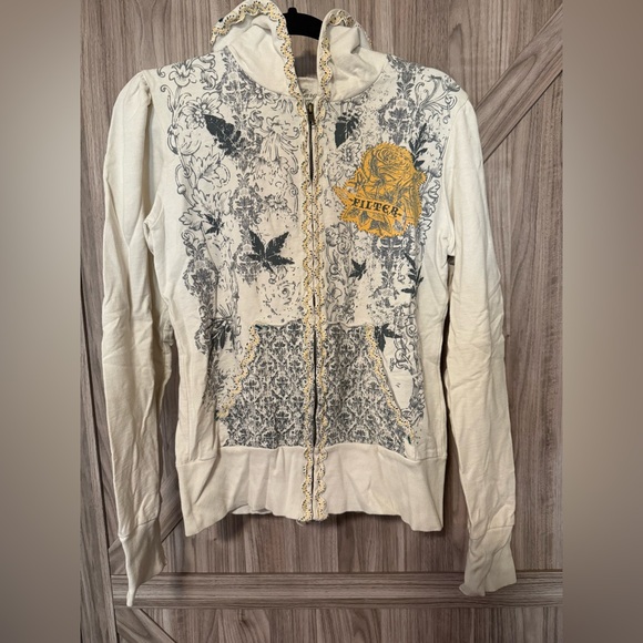 Buckle Tops - Cream and Gray Graphic Hoodie